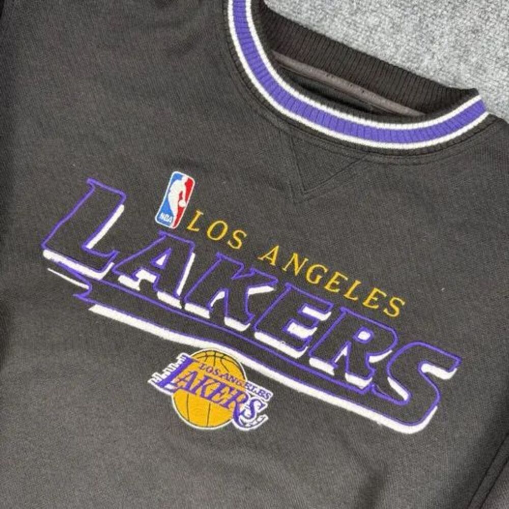 Vintage Y2K Logo Athletic NBA Los Angeles Lakers Knit Crewneck Sweater - Large